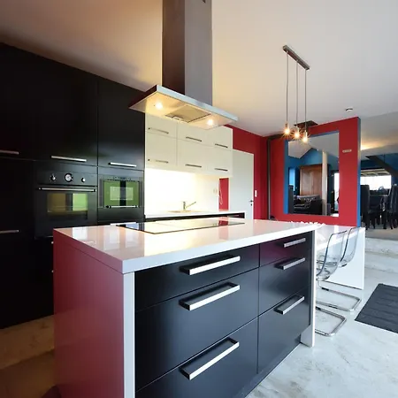 Modern In Vaux-sur-sure With Sauna Tatil Evi