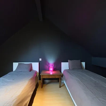 Tatil Evi Modern In Vaux-sur-sure With Sauna *